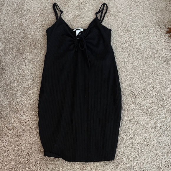 H&M Dresses & Skirts - H&M Black Mini Dress
